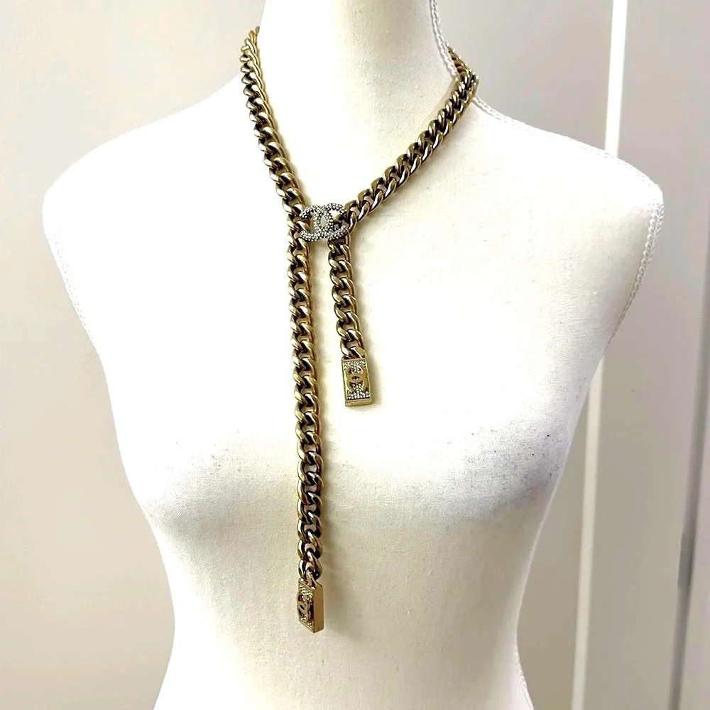 Chanel necklace Strauss CC Chunky NWT, Full Set