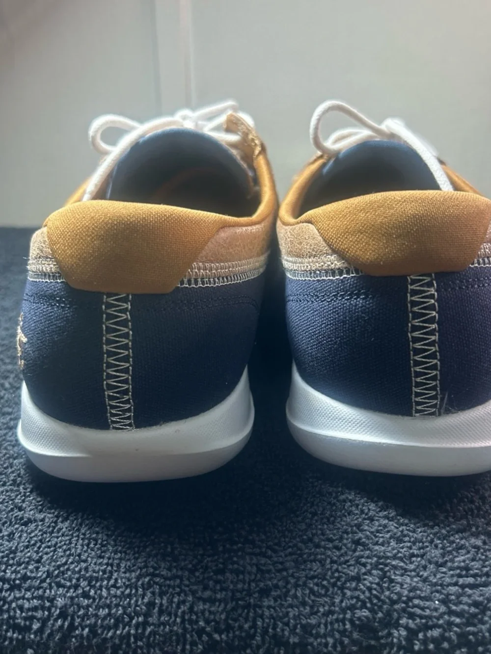 Skechers classic boat