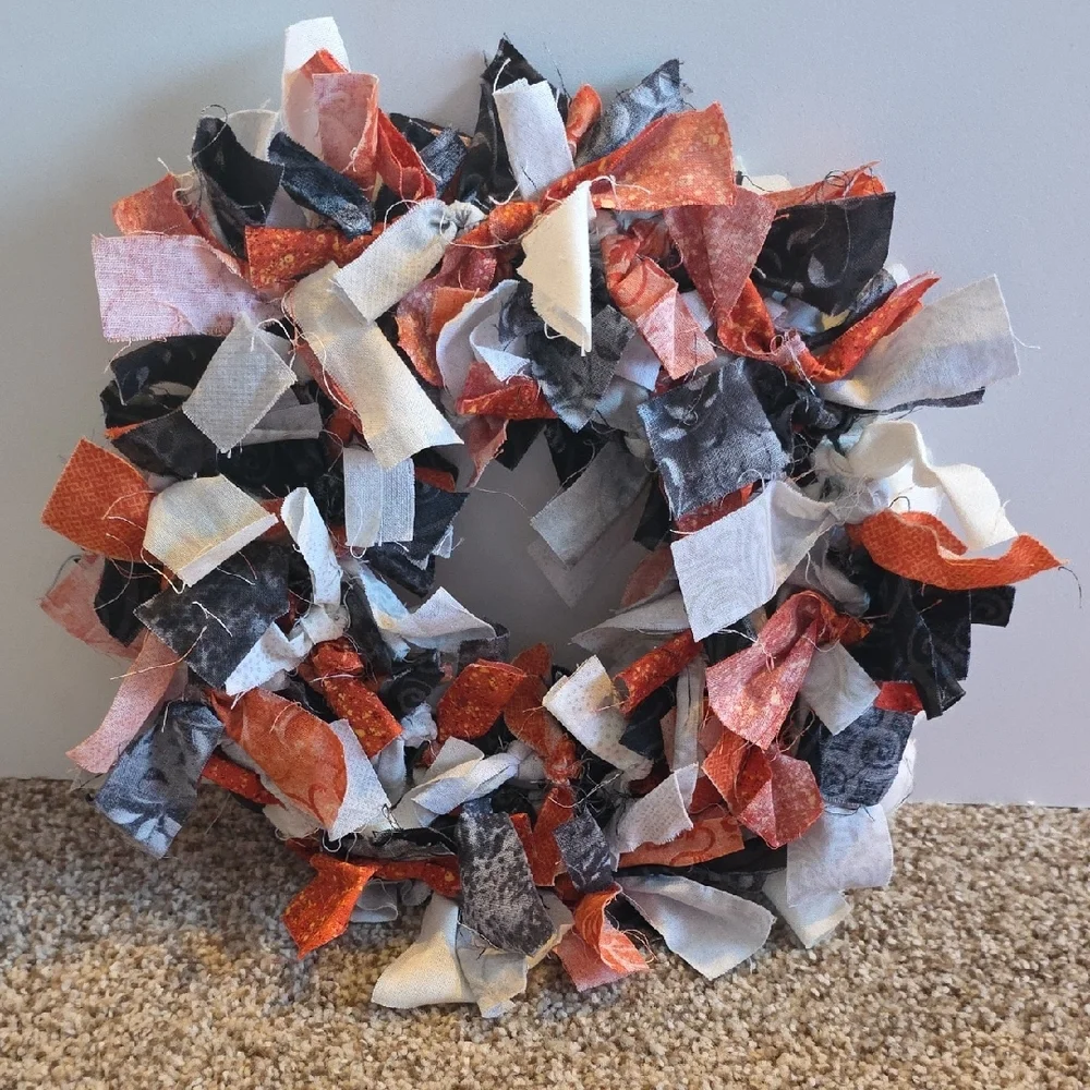 N/A wreath decor black