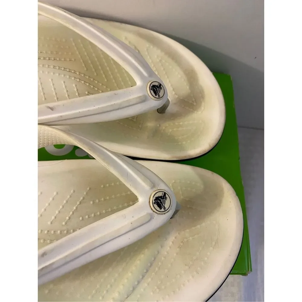 CROCS flip flops