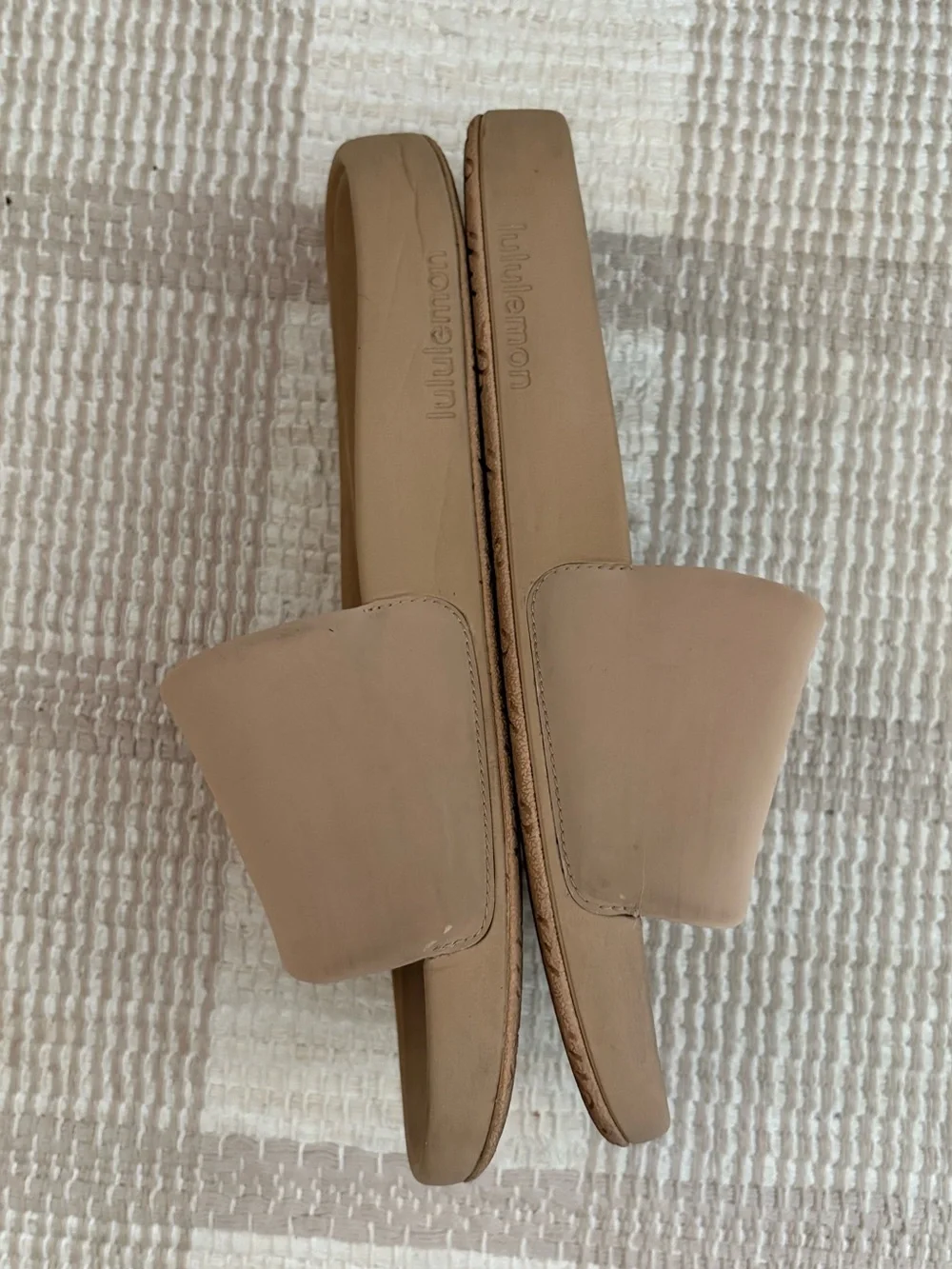 lululemon athletica casual slip