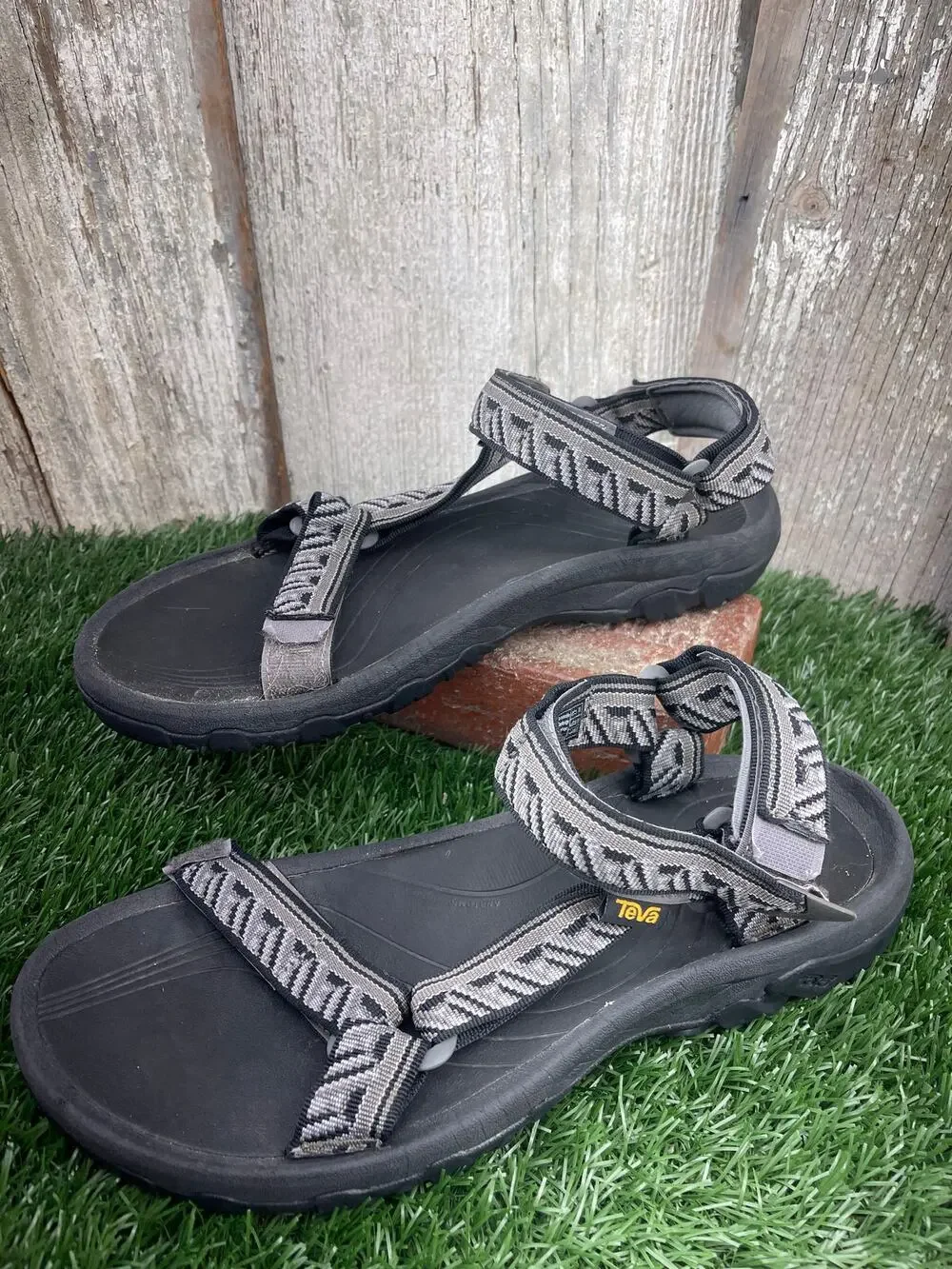Teva Hurricane 4 Ouray Black Sport Sandals Men's 11