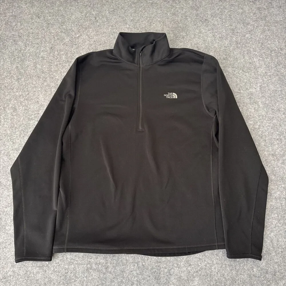 The North Face Men’s Black Fleece 1/4 Zip Mock Neck Logo Pullover  Large
