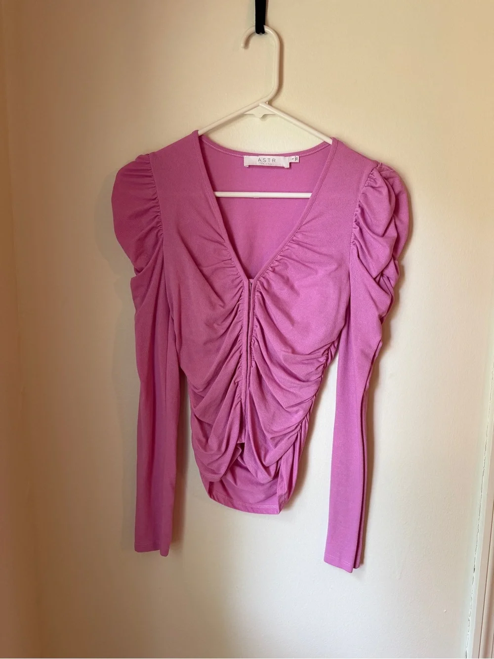 Astr perfect puff sleeves