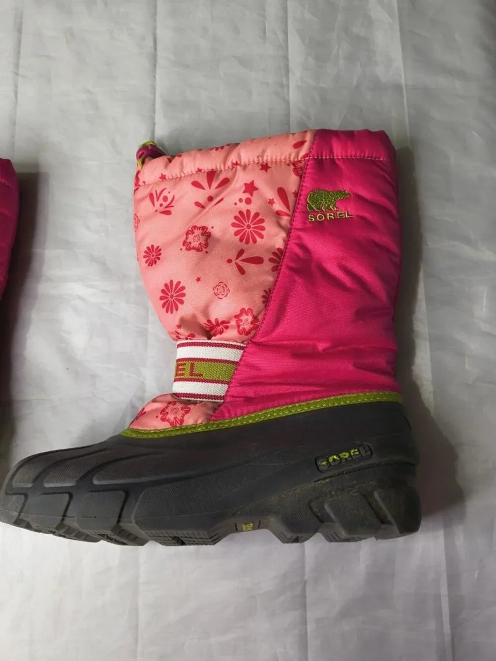 Sorel Boots Girls Youth Pink Floral Rubber Slip On Winter Snow Boots size 7