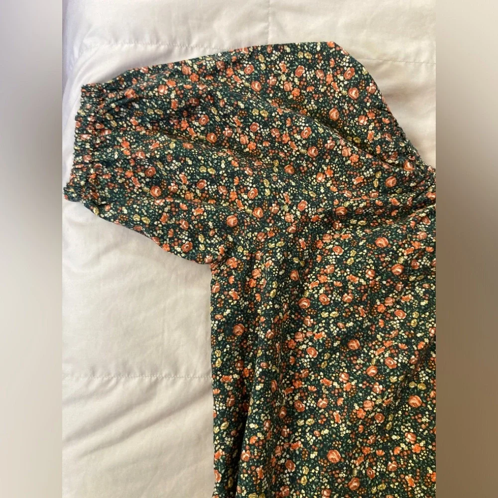 Doen short gathered silhouette