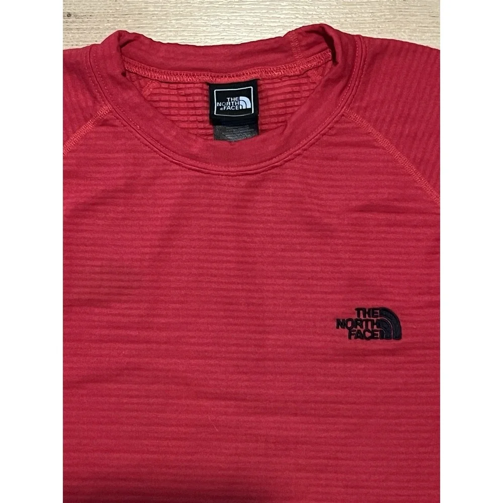 The North Face Mens FlashDry Long Sleeve Running Hike Shirt Mens M Red Outdoor