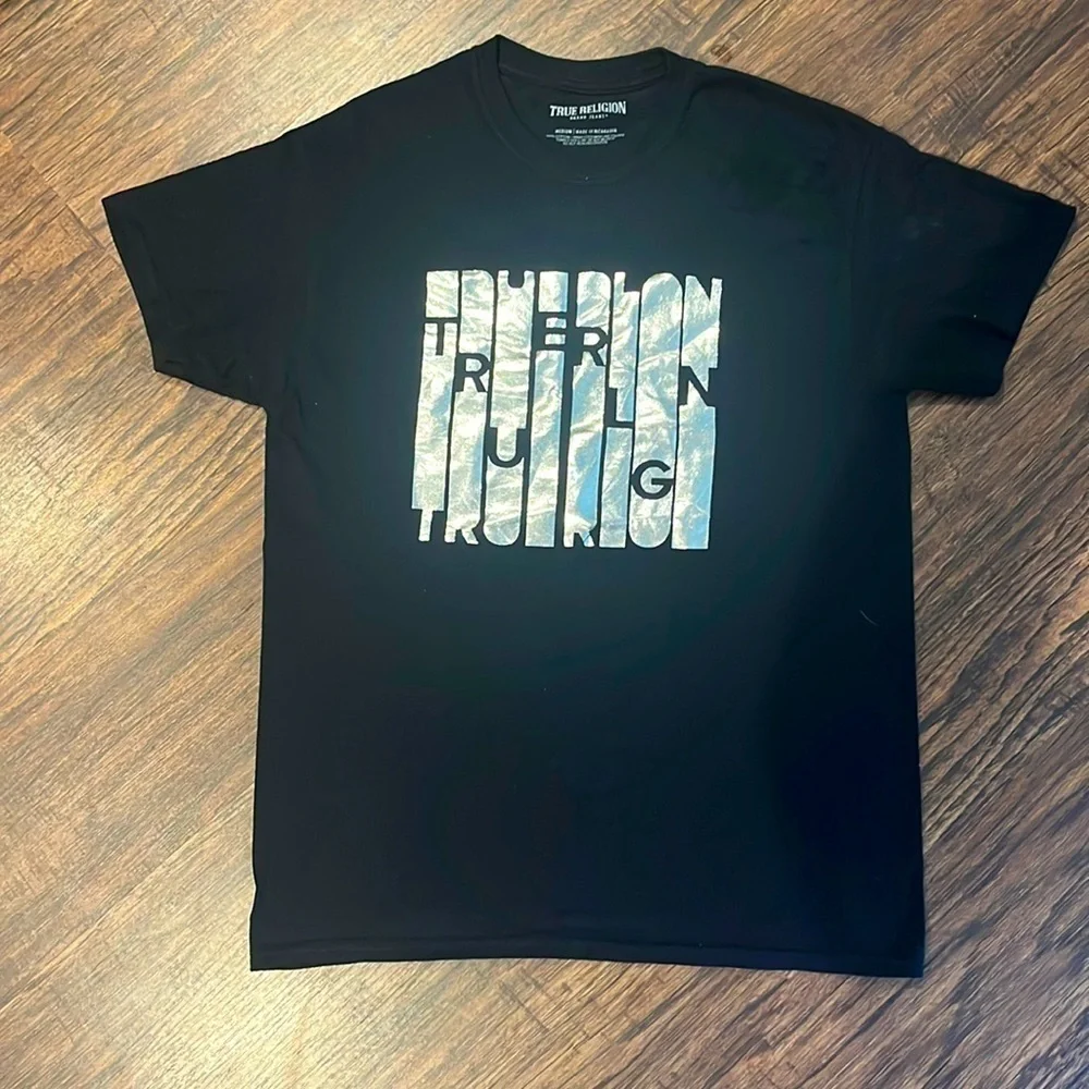 True Religion Black Metallic Foil Column Graphic Tee.  Size Medium