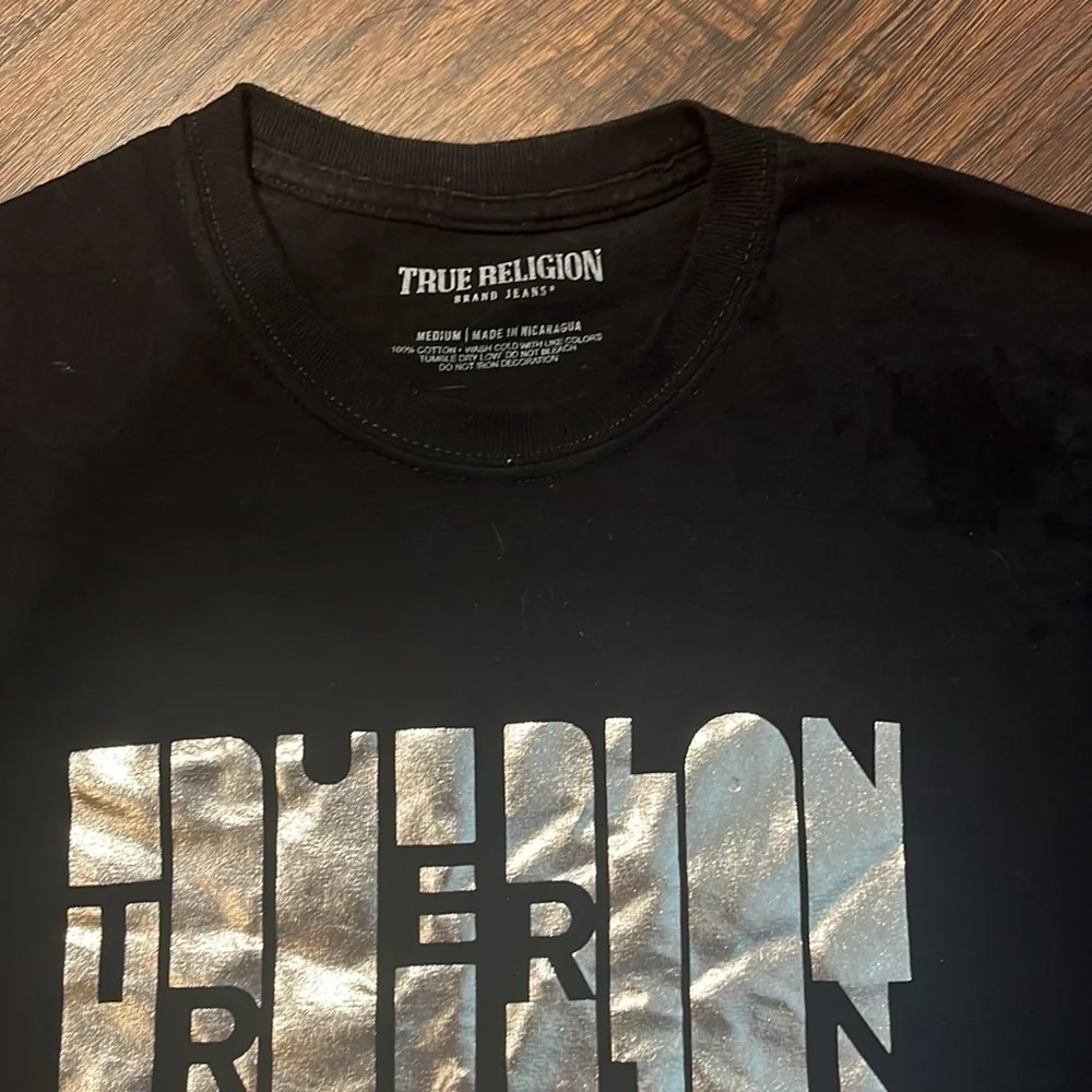 True Religion Black Metallic Foil Column Graphic Tee.  Size Medium