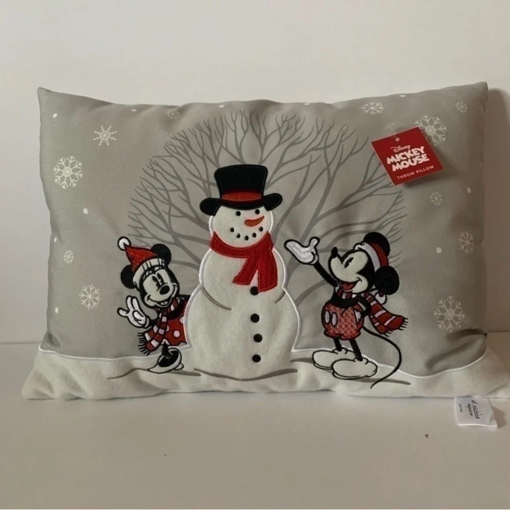 NWT. DISNEY Mickey Mouse Snowman Throw Pillow