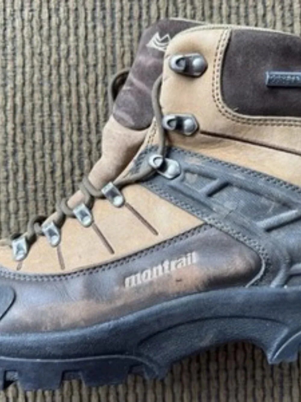 Montrail brown torre