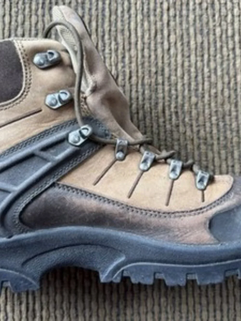 Montrail brown torre