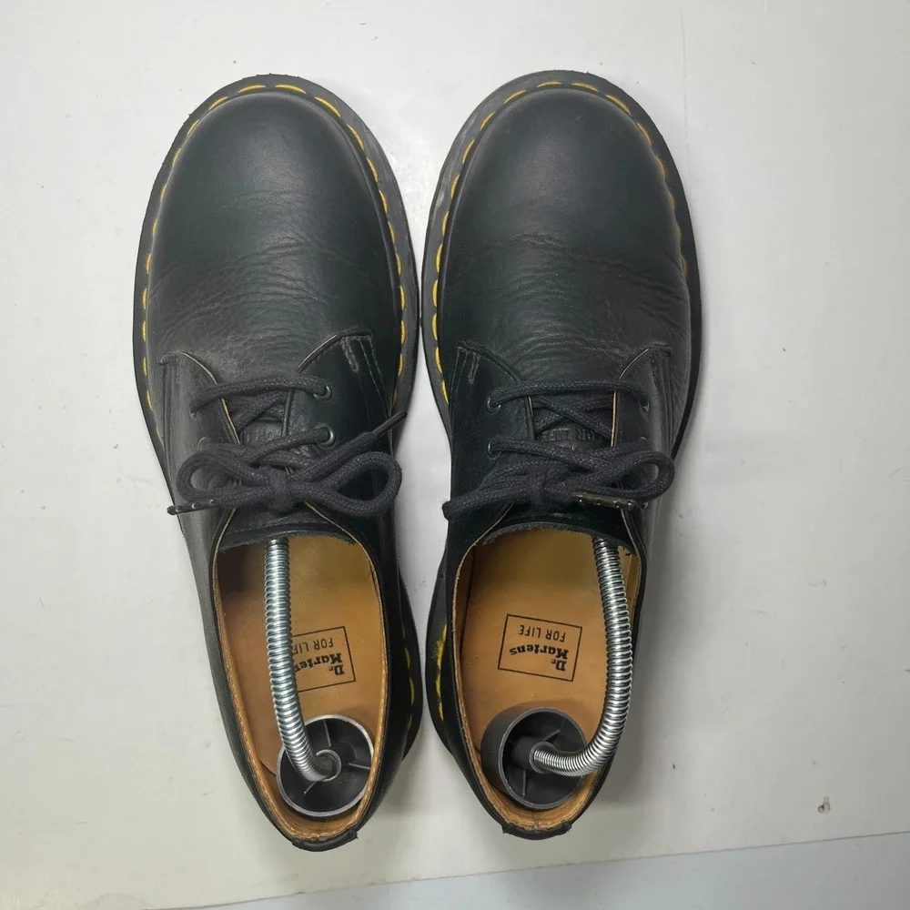 Dr. Martens business message