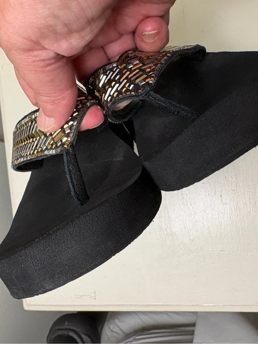 Yellow Box Silvyn Wedge Dressy Sandals Flip Flops. Size 7.
