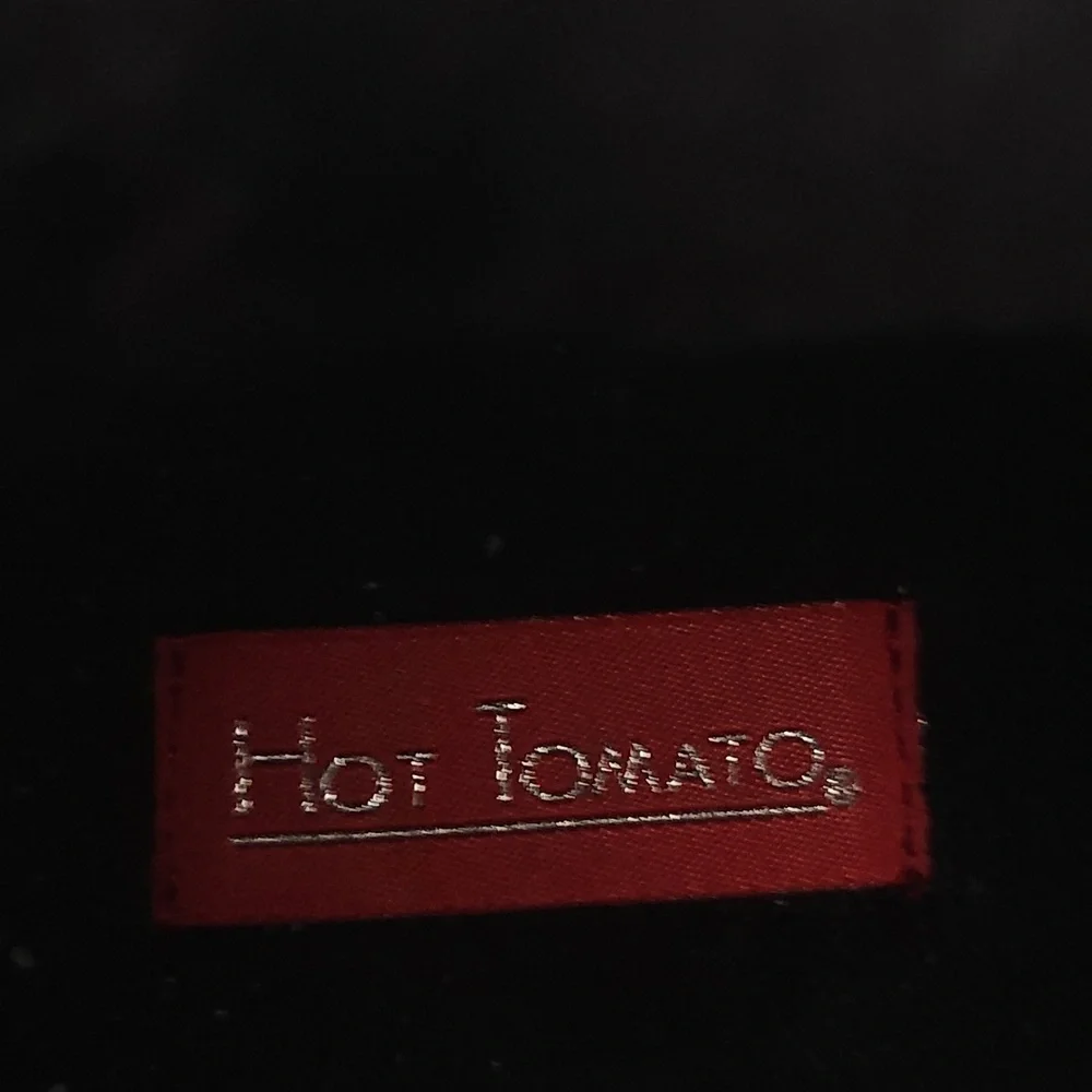 Hot Tomato distinctive red