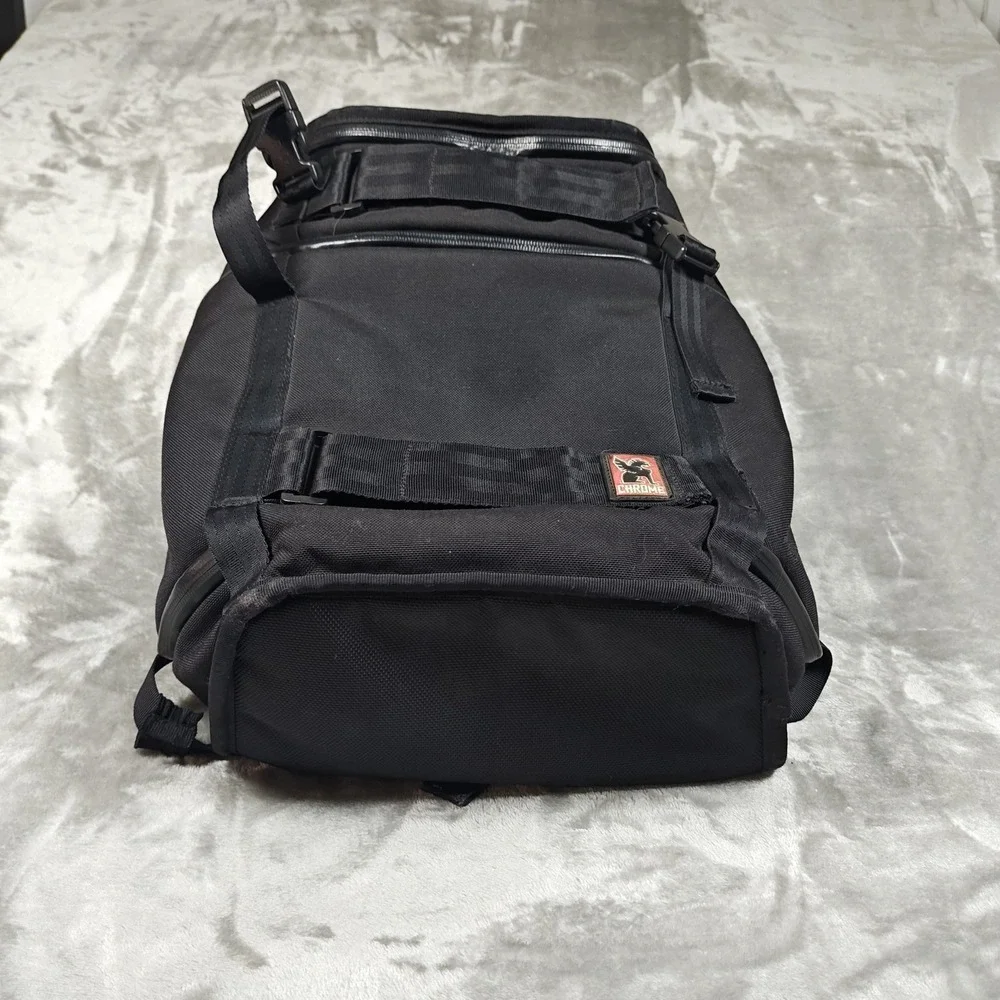 Chrome bag gently