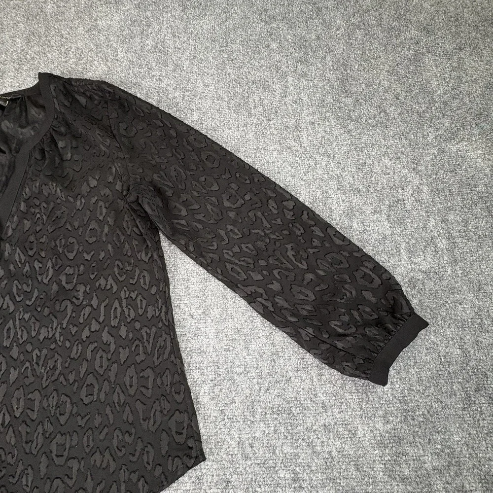 Banana Republic Blouse LP Sheer Black Burnout Leopard Button Y2K Goth Chic Indie