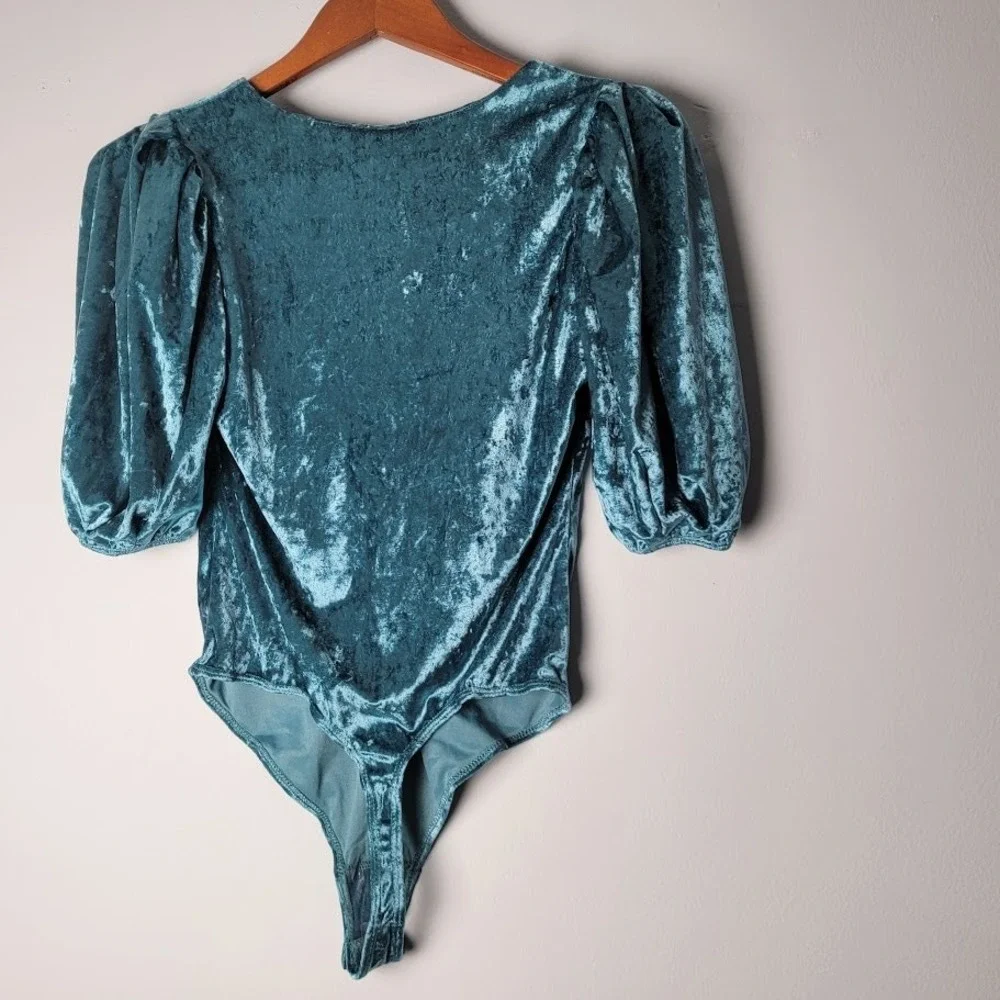 NWT Intimately Free People Dont You‎ Wish Velvet Bodysuit XS Teal Puff Sleeve