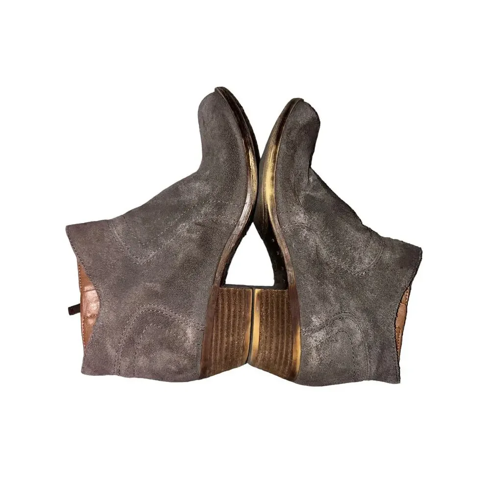 Lucky Brand free pet owned