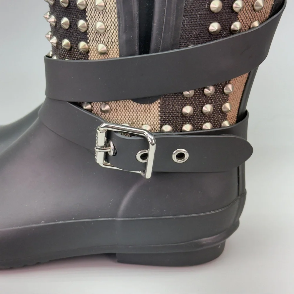 Burberry studded plaid