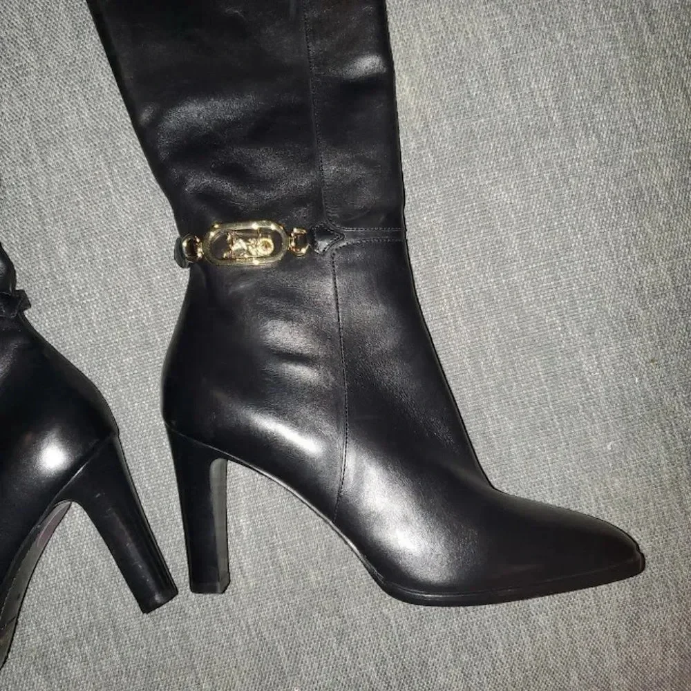 Celine Woman's 85 authentic Black 100% calf skin Leather Boots Size 38.5