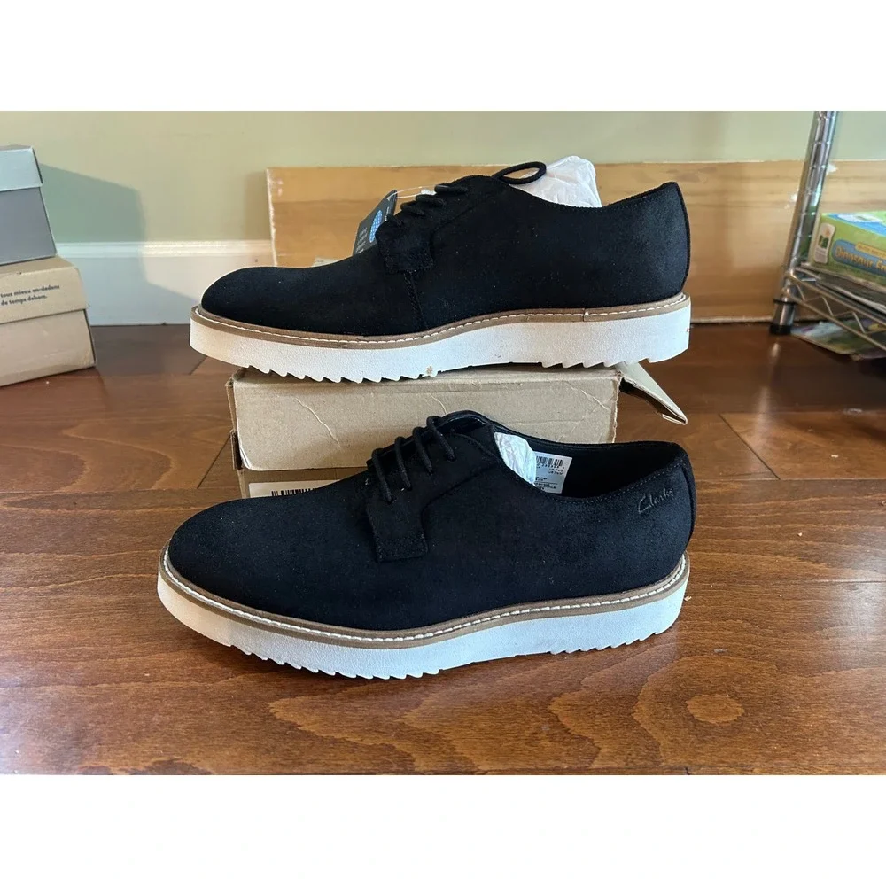 Clarks from extralight