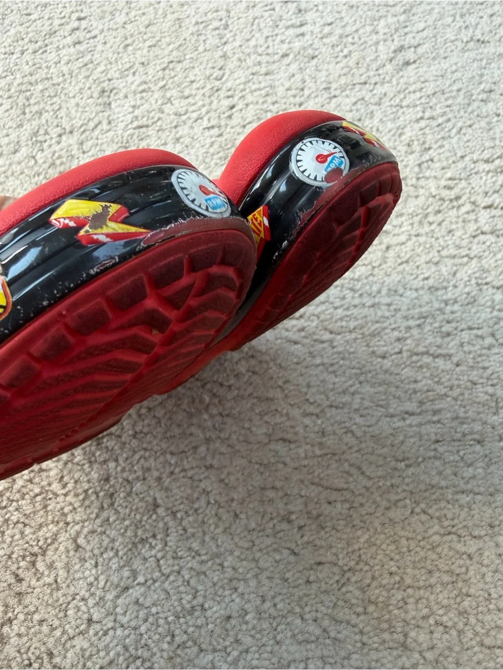 Crocs Toddler Size 8 Cars Lightning McQueen Fun Lab Rust-eze Red Flame Sandals