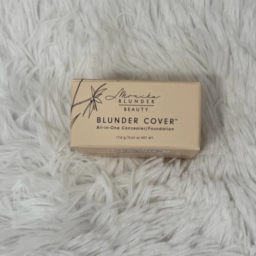 Monika Blunder brand new