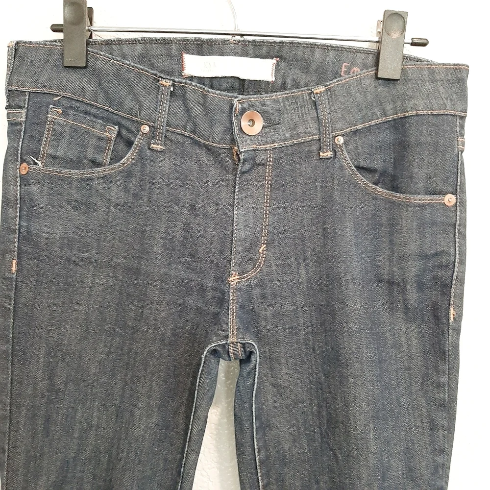 ⭐️5/$20 KSK Denim Distressed Busted Knee Jeans Size 27