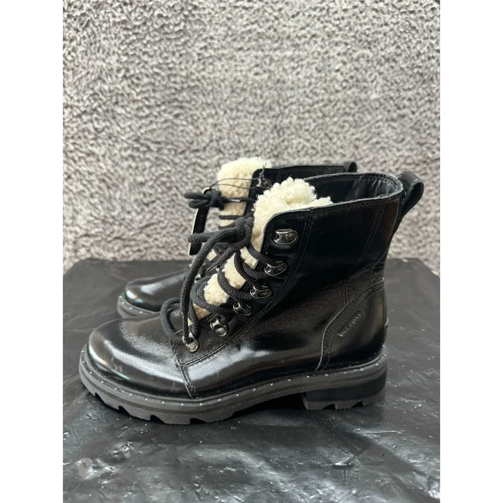 Sorel new without