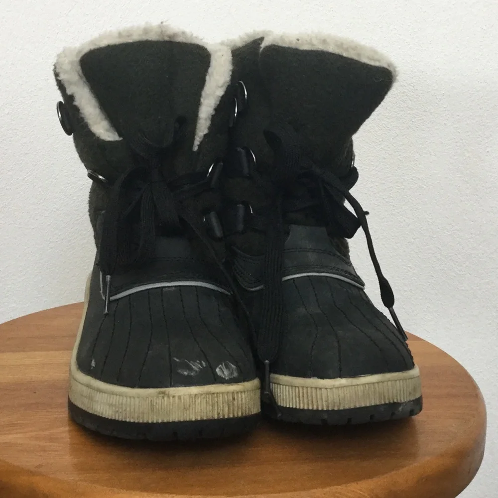 Khombu size leather