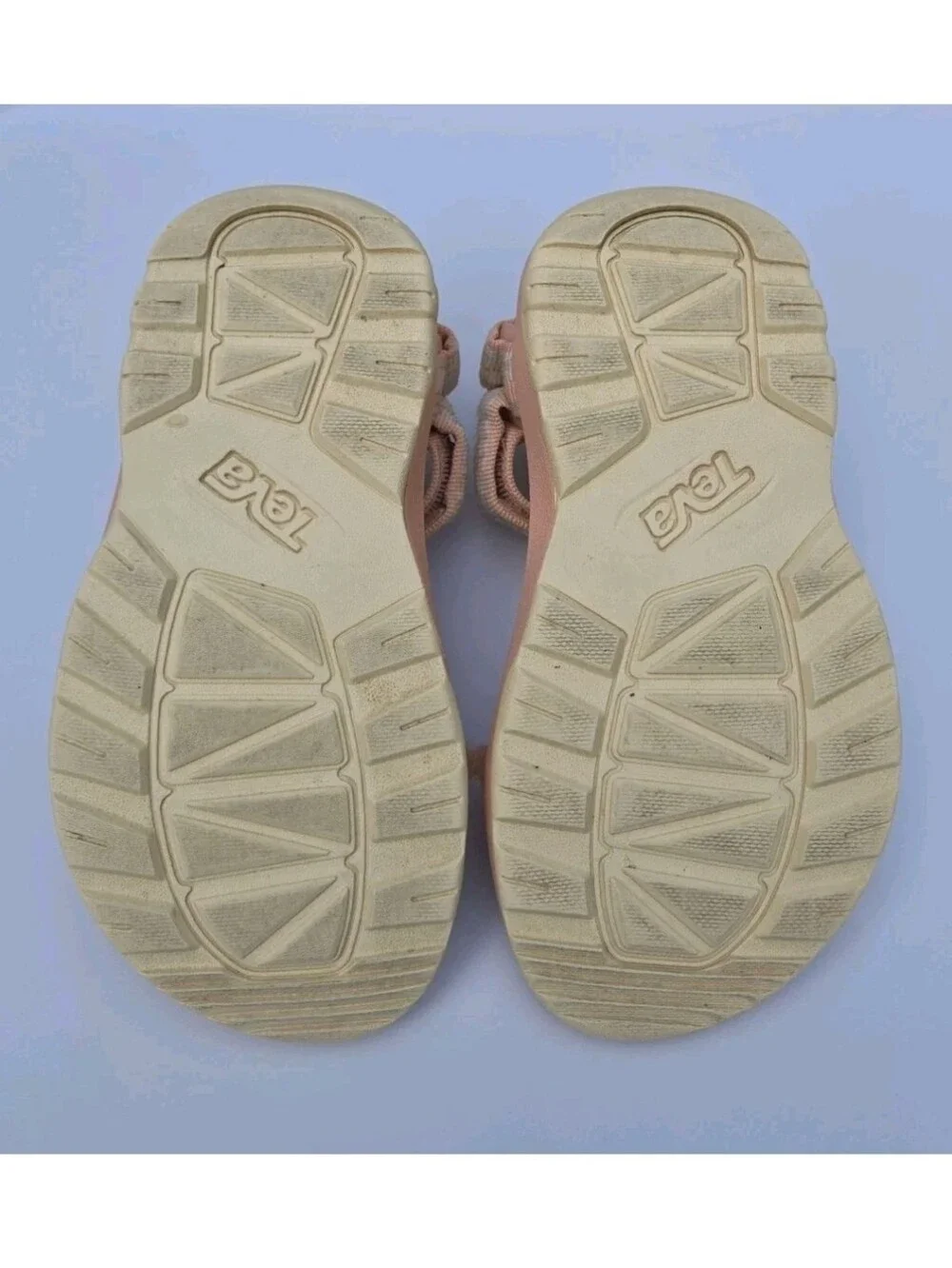 Teva photos adjustable size