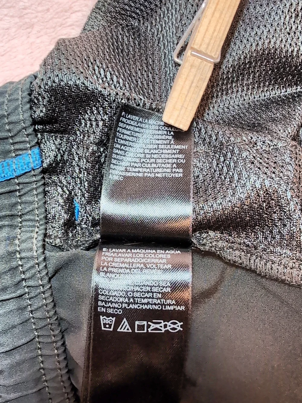 The North Face Men's Athletic Shorts with Blue Trim Size XXL