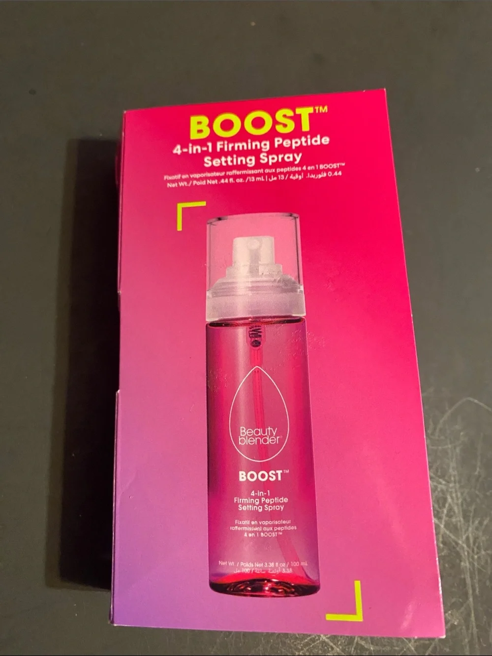 beautyblender BOOST 4-in-1 Firming Peptide Setting Spray - Pink