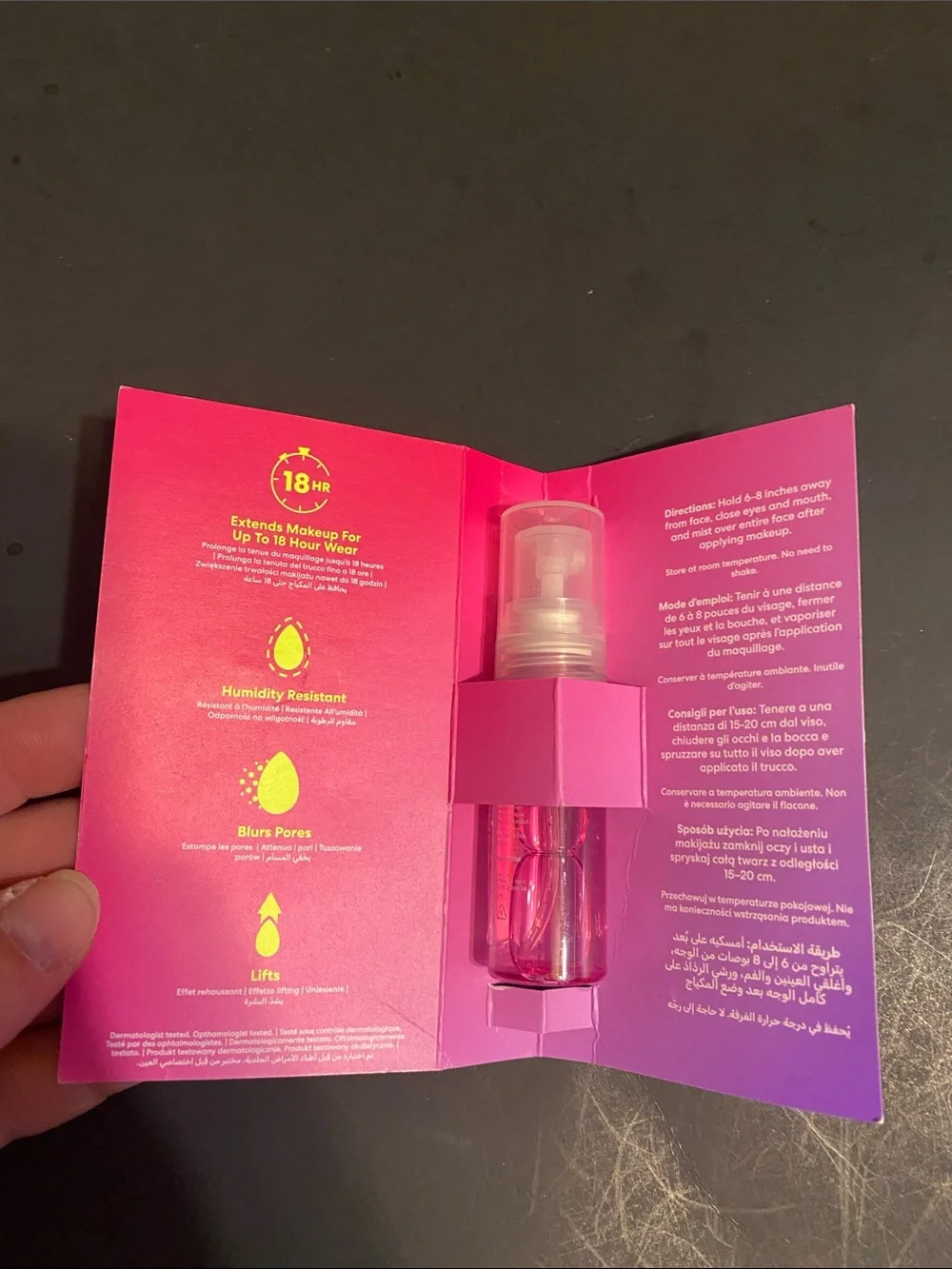 beautyblender BOOST 4-in-1 Firming Peptide Setting Spray - Pink