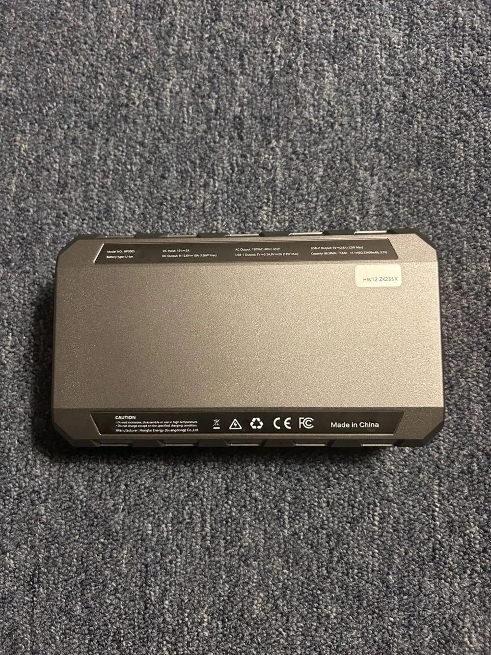 SinKeu Portable Power Bank in Metallic Gray