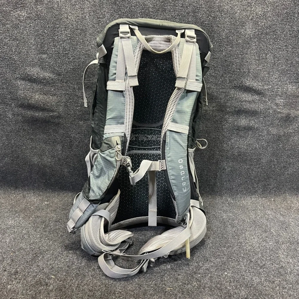 Osprey Stratos 24 Green Hiking Backpack w/ Osprey Hydeo 3.0L Hydration Reservoir