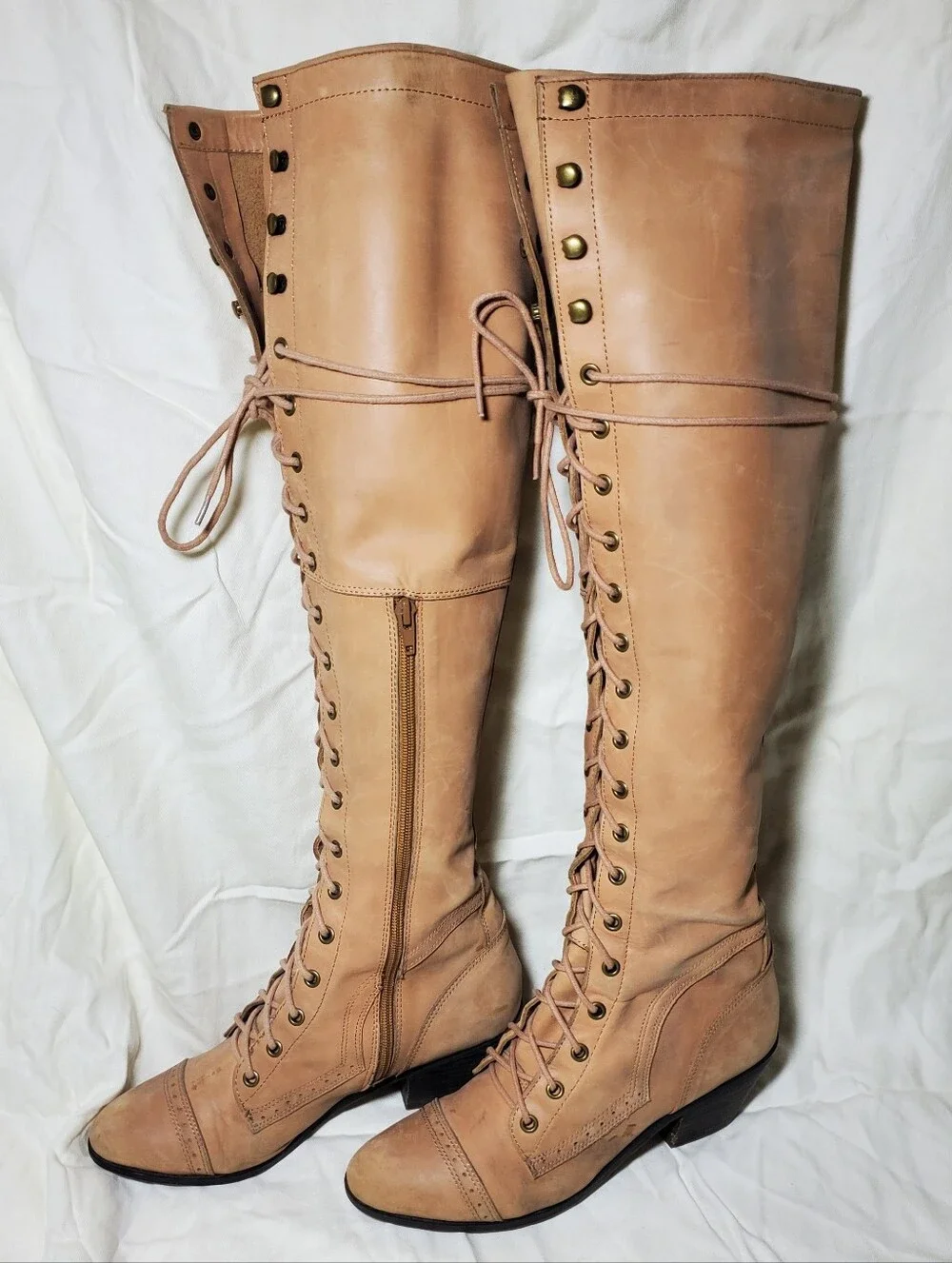 Jeffrey Campbell detail stylish heel
