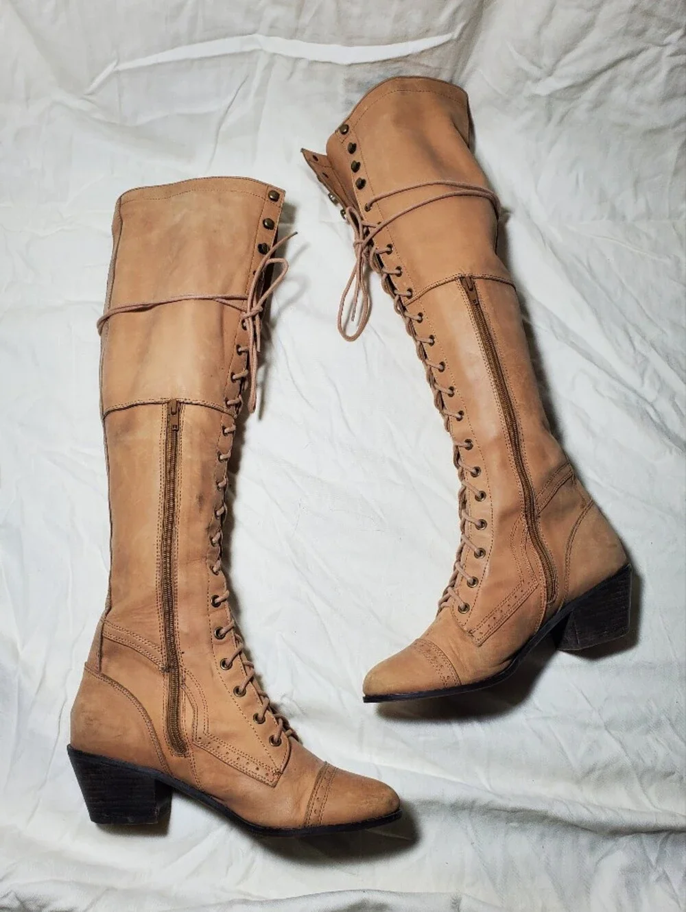 Jeffrey Campbell tan toe