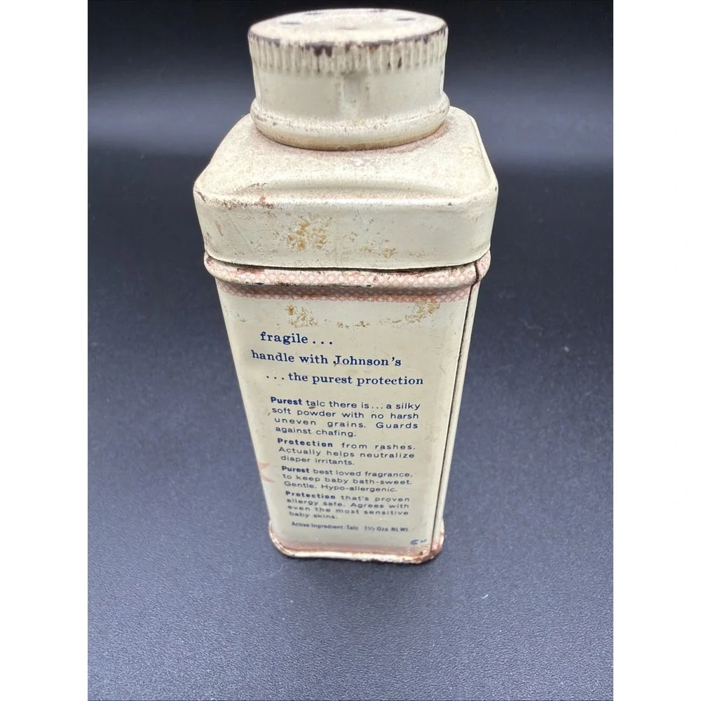 Baby Powder / Johnson & Johnson product vintage