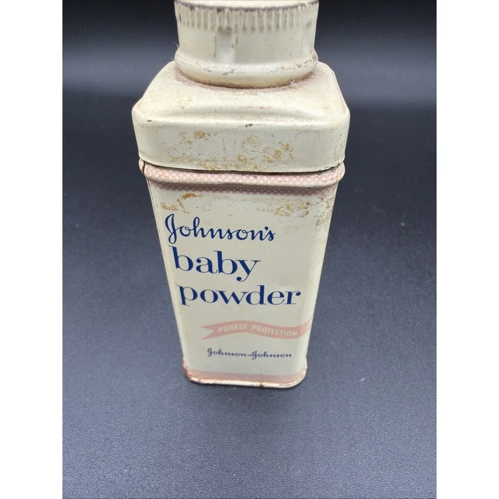 Baby Powder / Johnson & Johnson product vintage