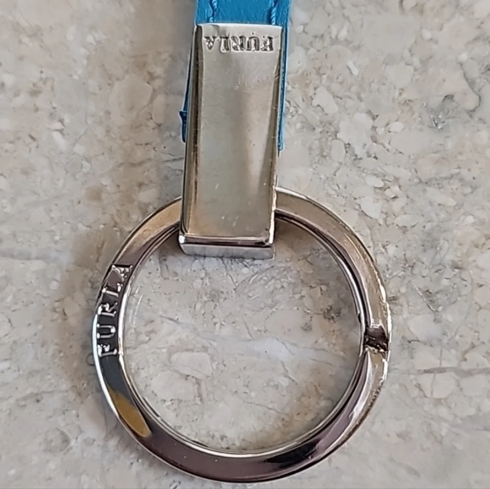 Ferla Turquoise And Silver Heart Keyring - OS