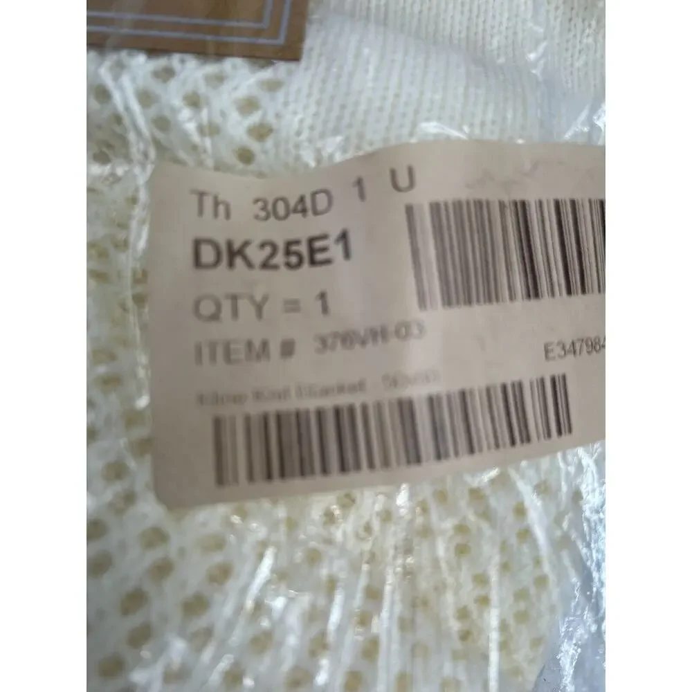 THRO‎ by Marlo Lorenz Cream Knit 60x50