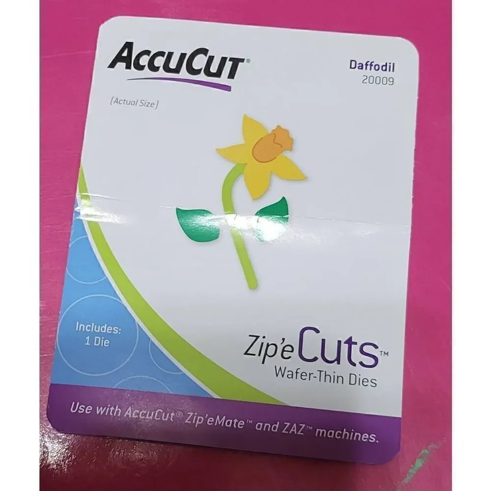 Accucut Wafer Thin Flowers Die Set