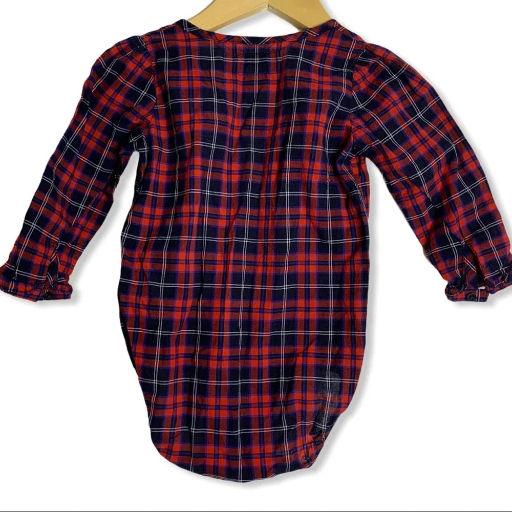 OshKosh Bgosh neck collar