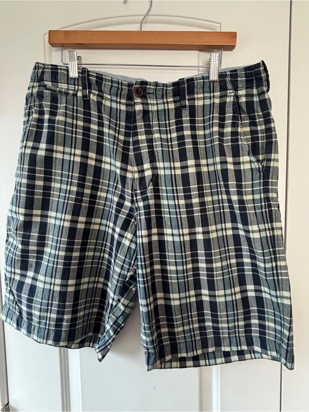 J. Crew Men’s Navy, White & Light Green Plaid Flat Front Shorts