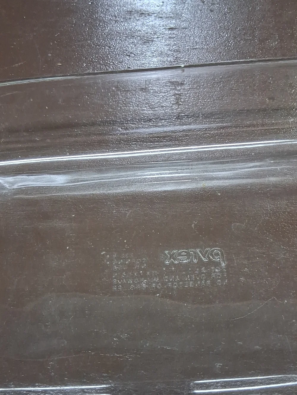 Pyrex 28x18x4cm embossing