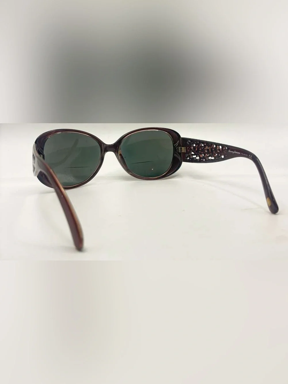 Tommy Bahama listing pair