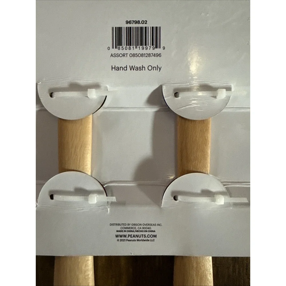 Peanuts New 2020 Snoopy Christmas 2 Piece Spatula Set