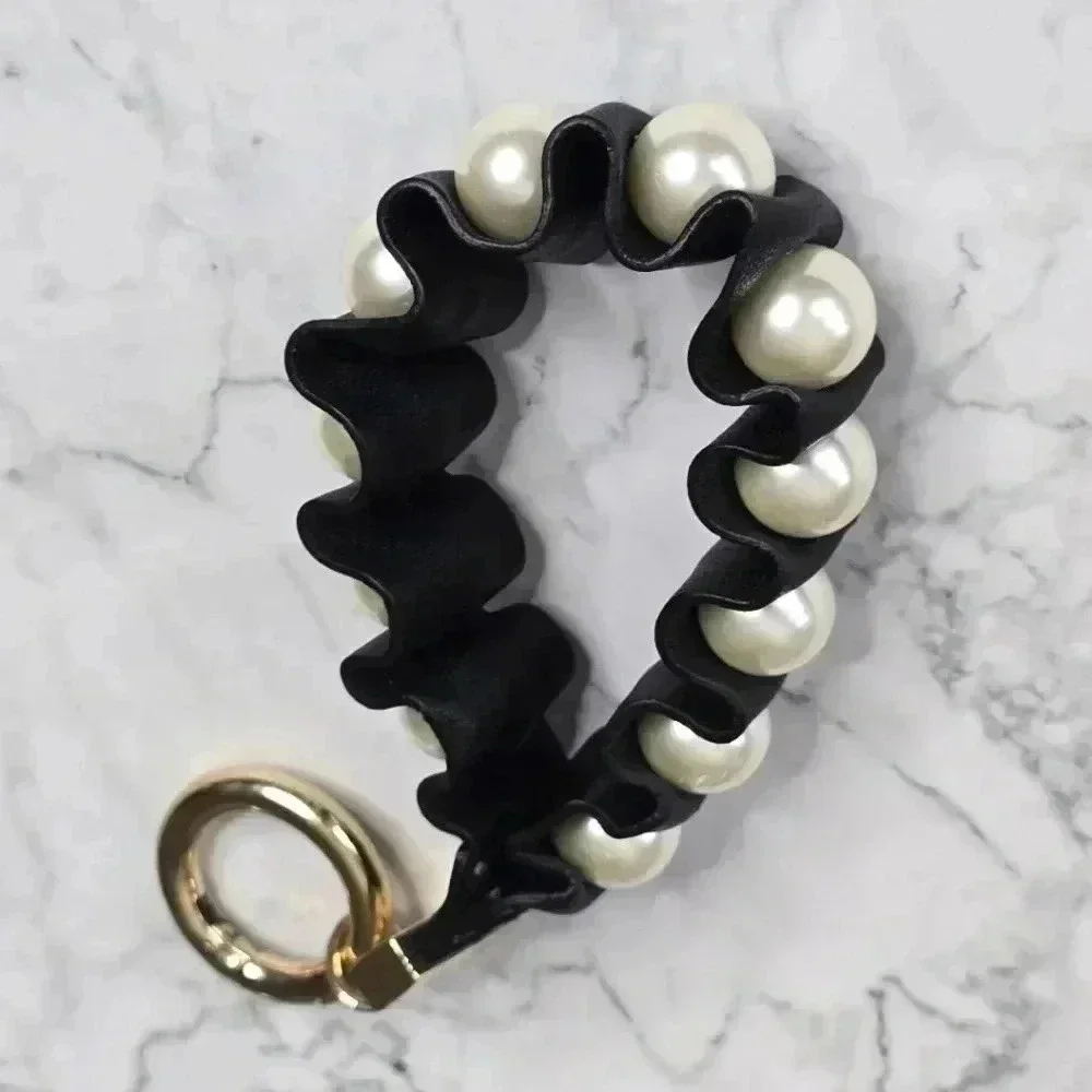 None nwt black